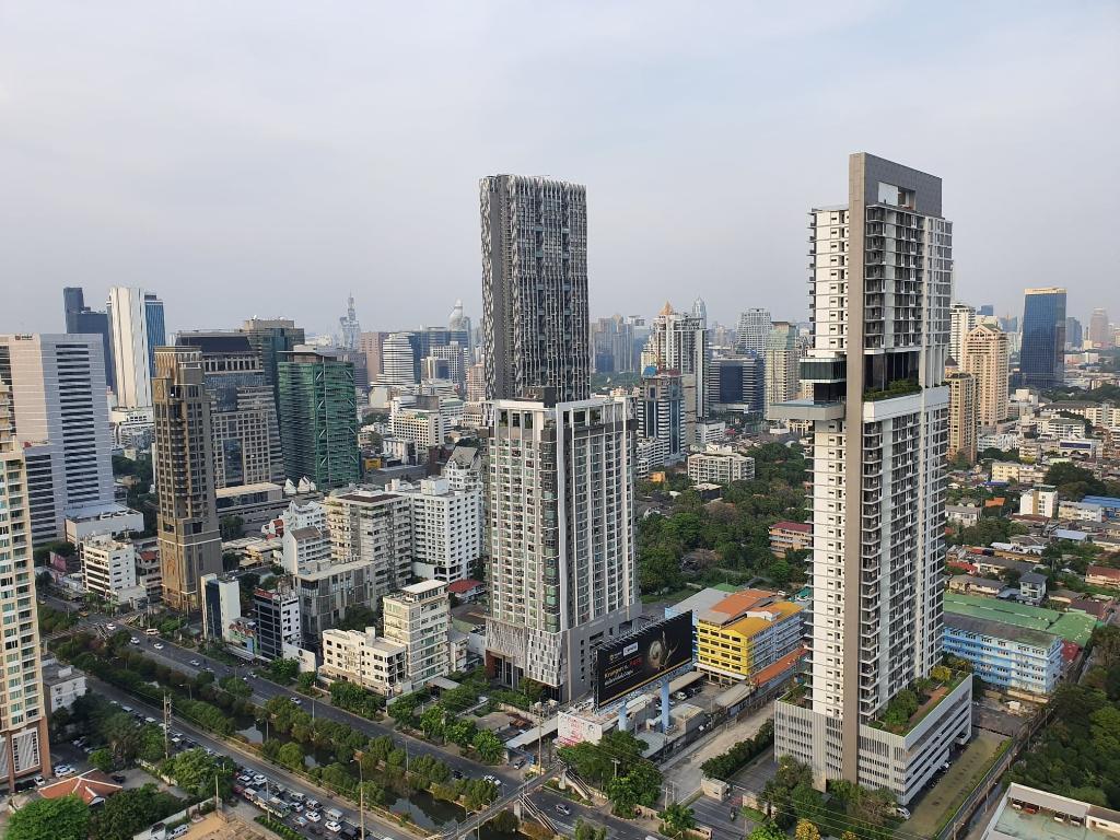 วิเคราะห์ตลาดอสังหาริมทรัพย์ไทย ปี 2024–2025: ตลาดเริ่มฟื้น แต่ยังเผชิญแรงกดดันหลายด้าน